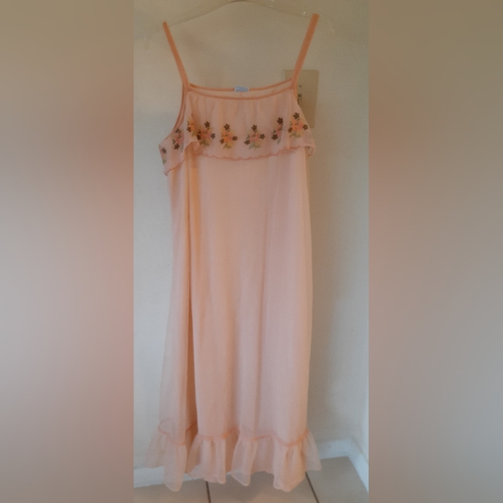 VTG St. Michael Lingerie Nightgown slip Sz 40" Made in Britain